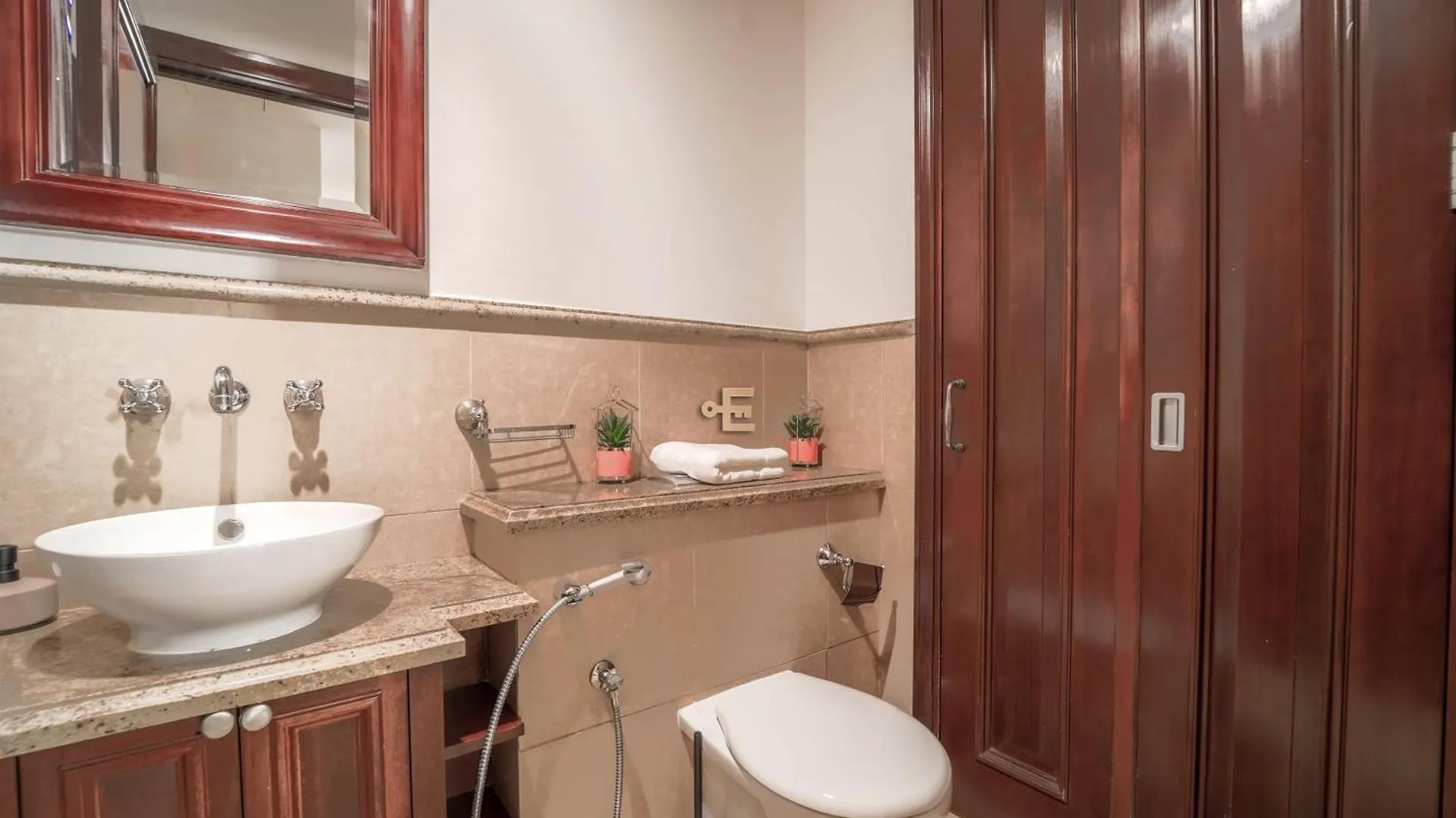 Beautiful 1 Bedroom In Oldtown Dubai